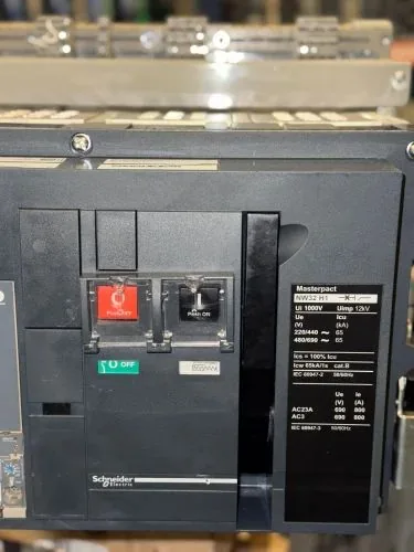 Masterpact Nw32 H1 Schneider Acb — 