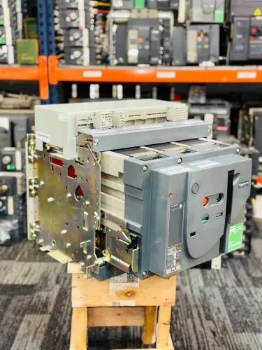 Schneider Acb 1250A 3 Pole (Mdo) With Microprocessor — 