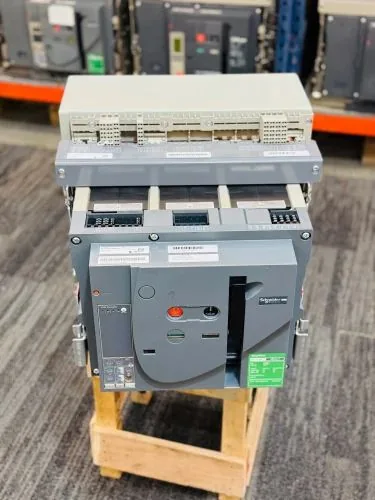 Schneider electric Acb Mvs16N 3pole — 